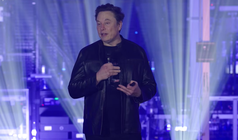 马斯克：AI收入下月将超越SpaceX全部其他业务，五年后AI占SpaceX价值99%