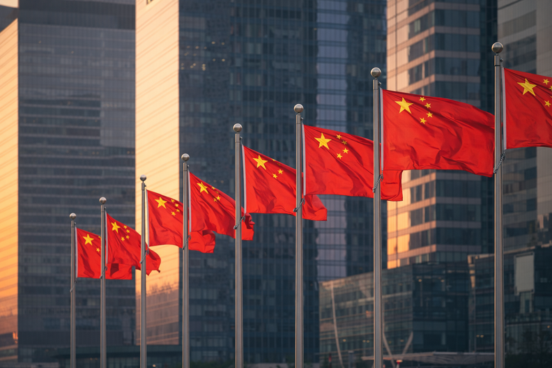 李强主持召开国常会,听取对服务业扩能提质及“六张网”建设情况汇报