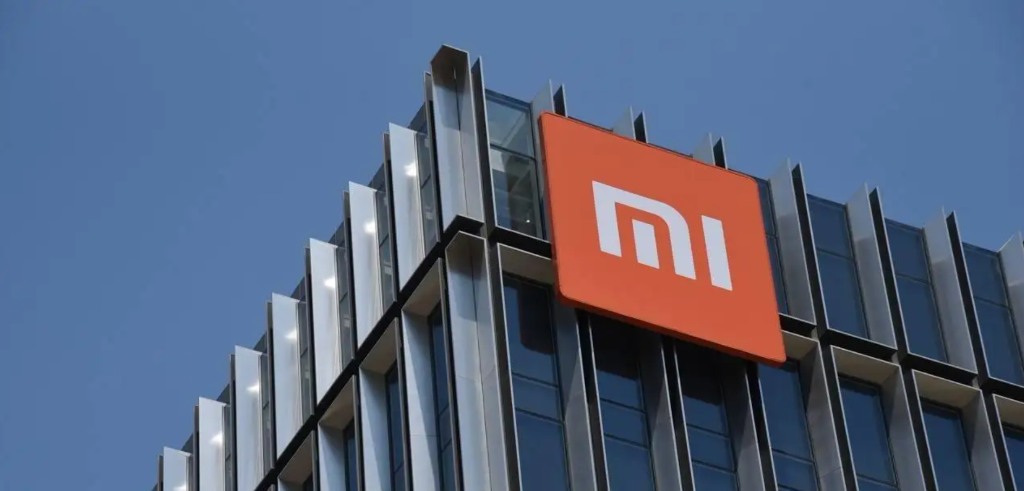小米集团 第二季度净利润94.6亿元人民币，预估57.6亿元人民币；第二季度调整后净利润62.2亿元人民币，预估63.1亿元人民币